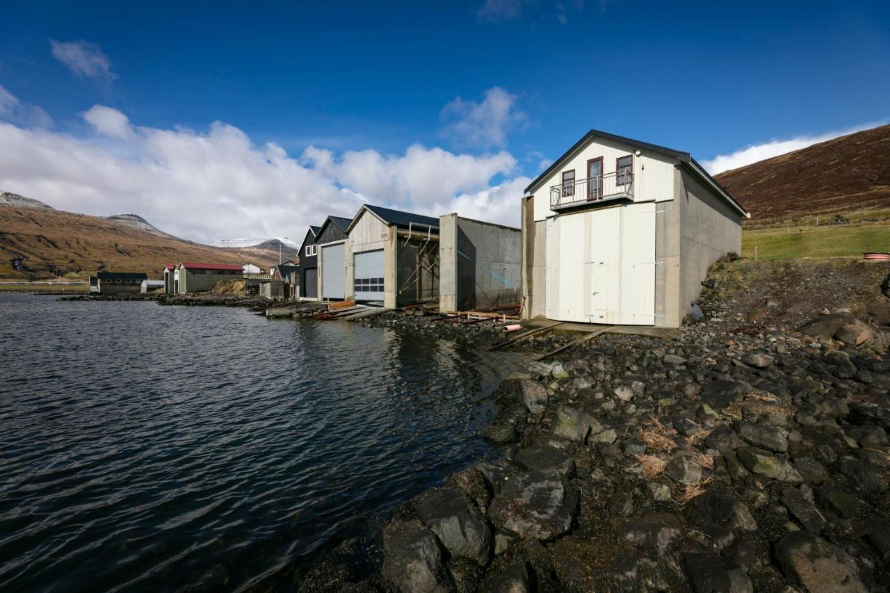 The Boathouse Villa Streymnes Exterior photo